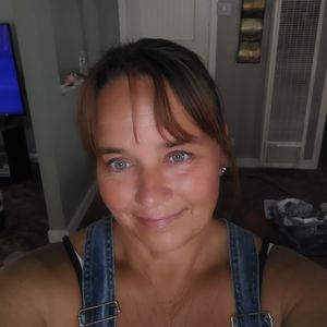 Meet your Posher, Denise